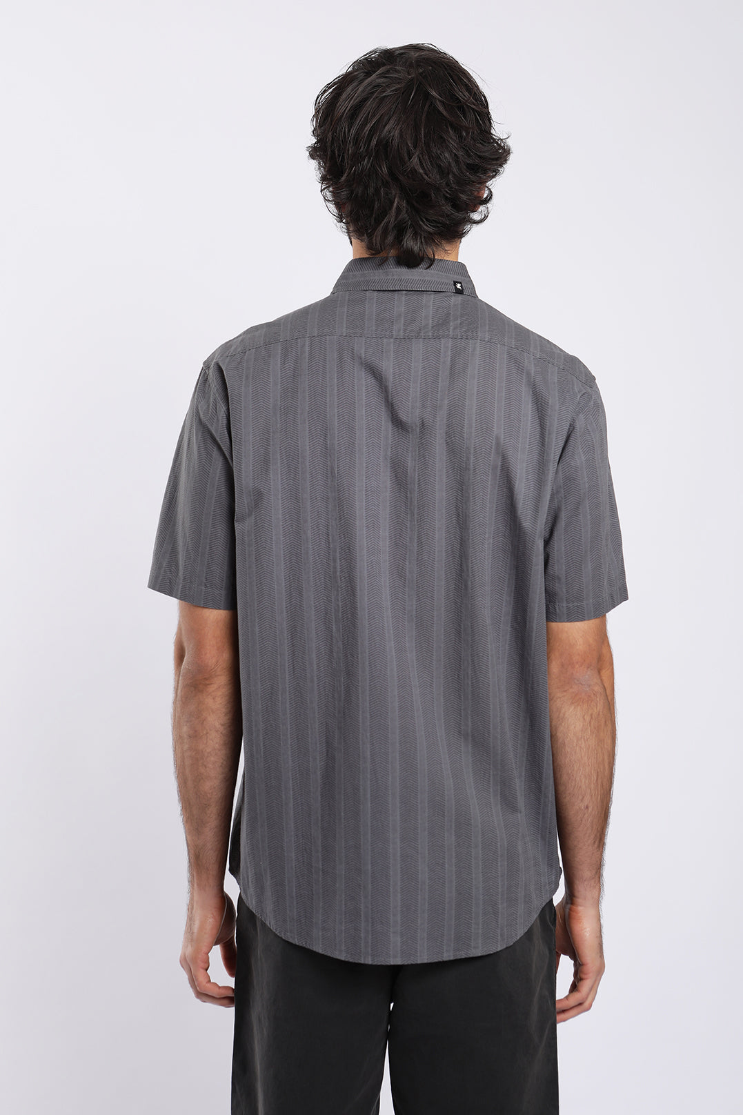 Camisa manga corta Texture Military gris - Poliéster reciclado